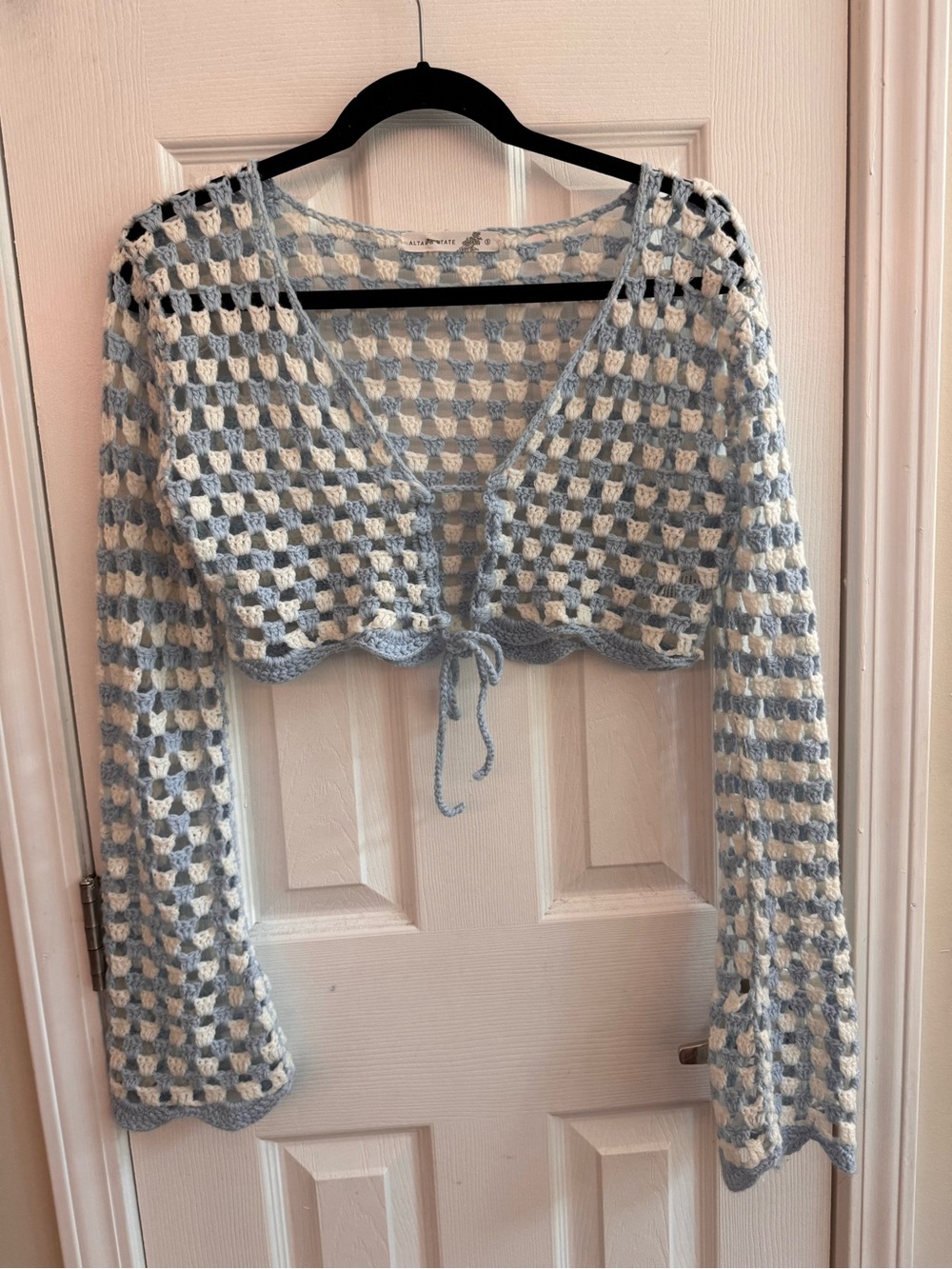 ALTAR’D STATE Crochet Bell Sleeve Boho Cardigan Sweater Blue White Check Small - Picture 2 of 7